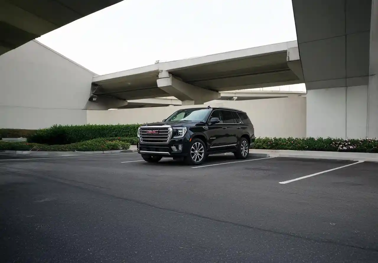 GMC Yukon Denali - Siyah