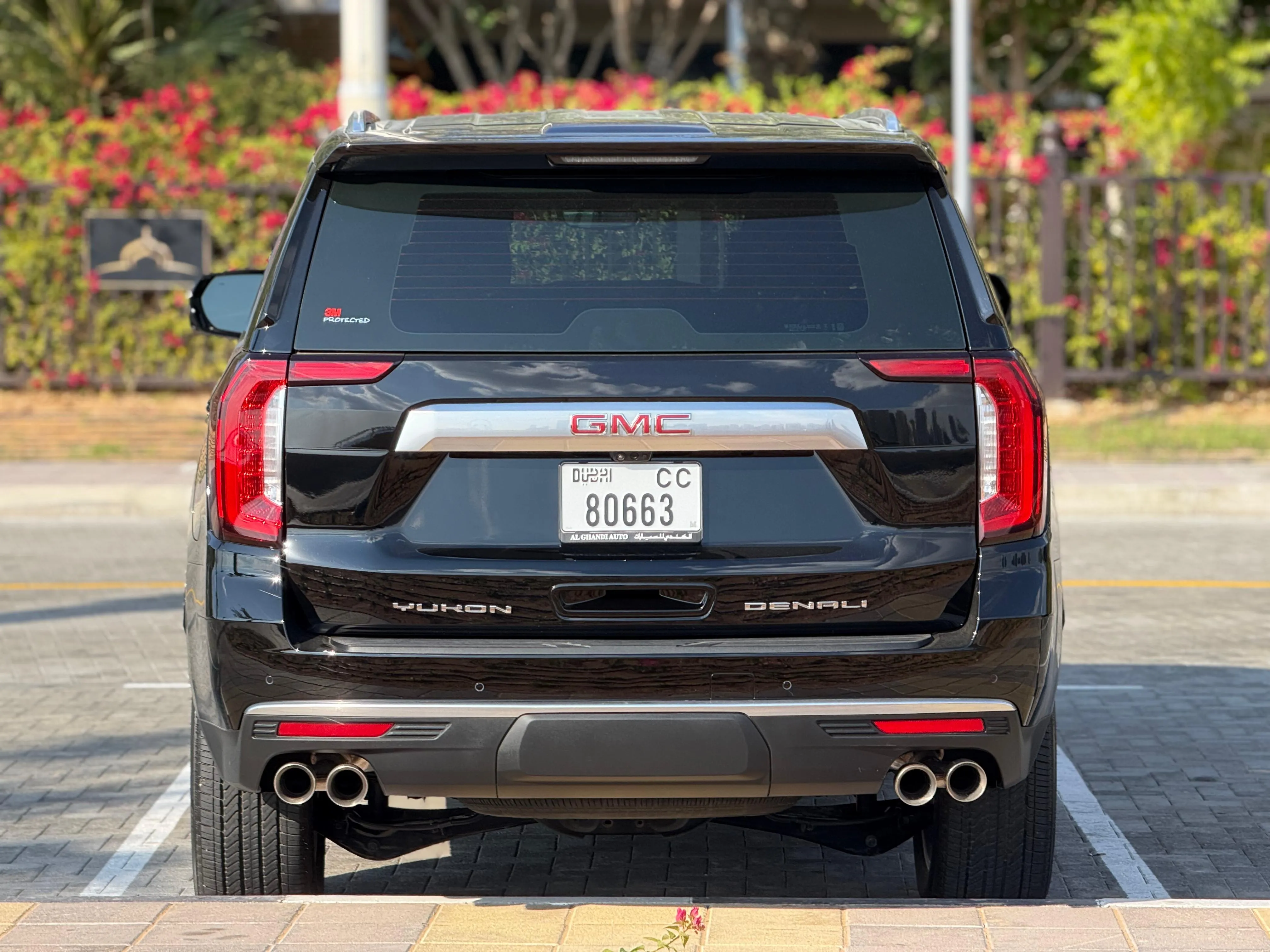 GMC Yukon Denali - Siyah - 4