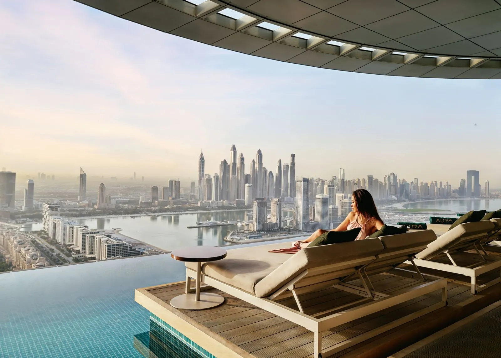AURA Skypool