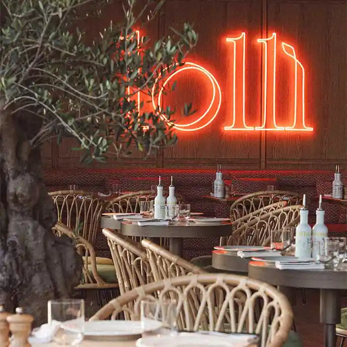 Sky High Delights: Lunch at The View at The Palm - Image 1