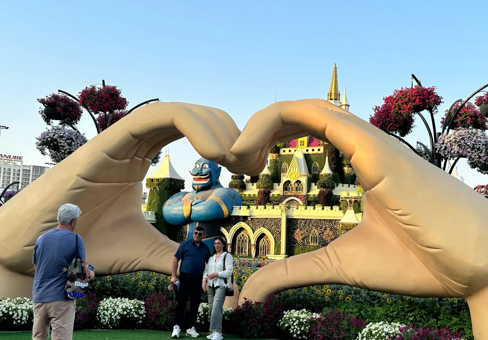  Dubai Miracle Garden